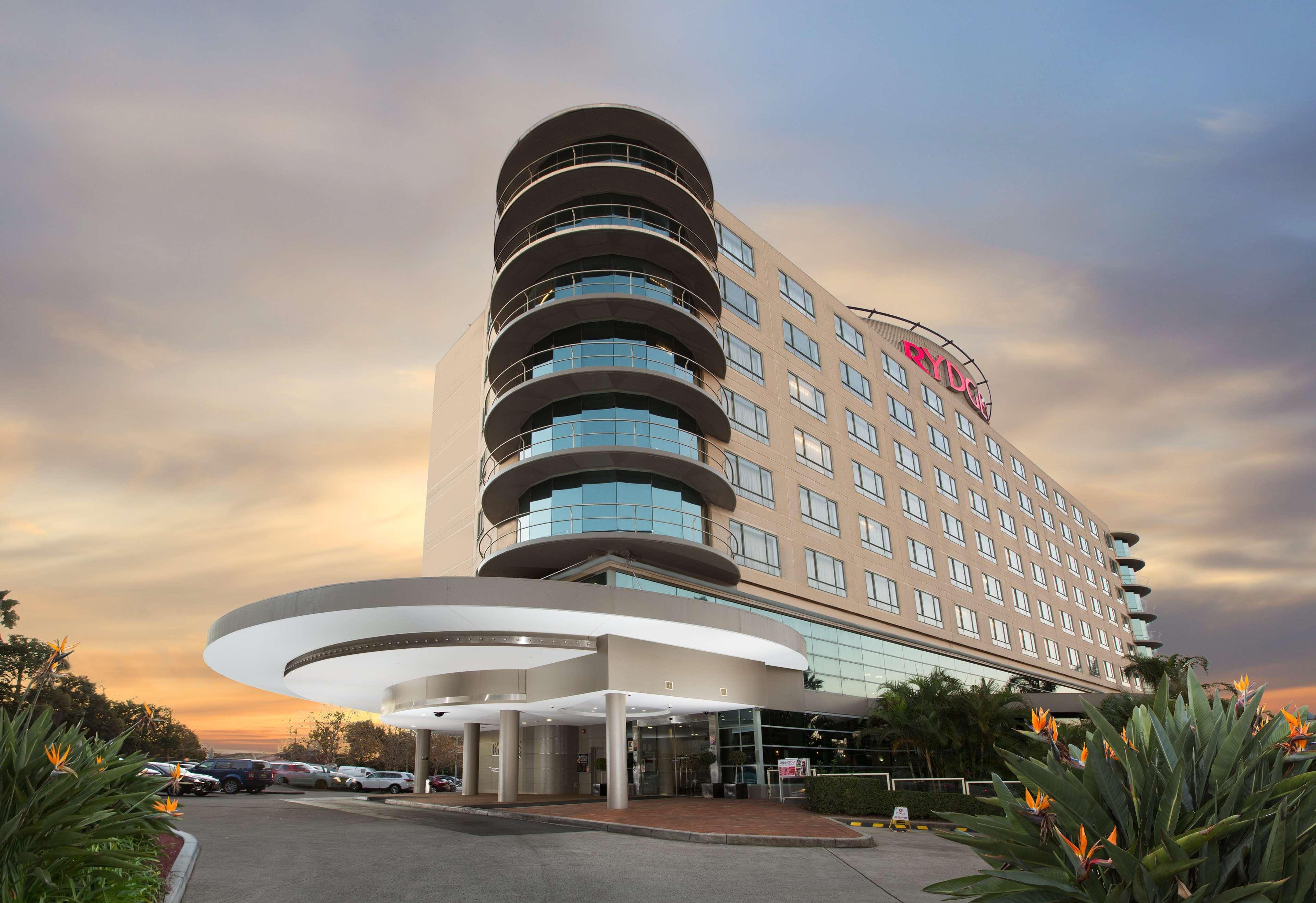 Rydges Parramatta Hotel Exterior photo