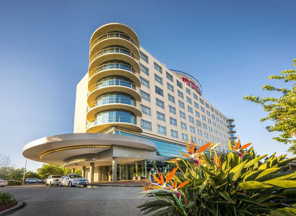 Rydges Parramatta Hotel Exterior photo