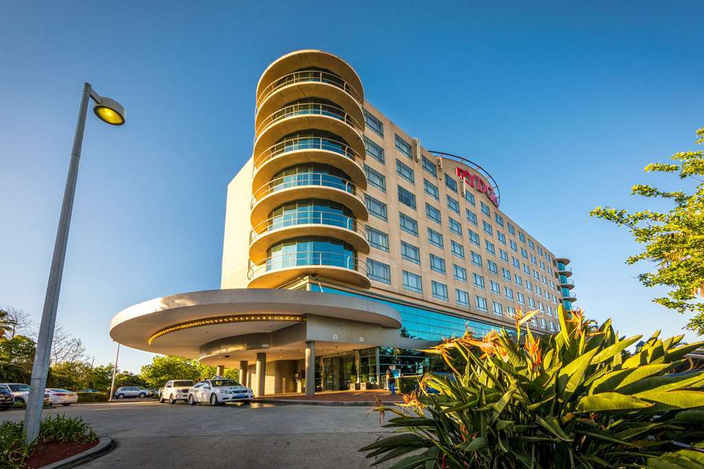 Rydges Parramatta Hotel Exterior photo